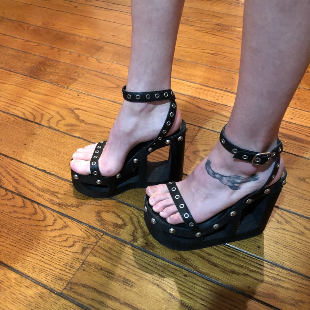 Platform shoes